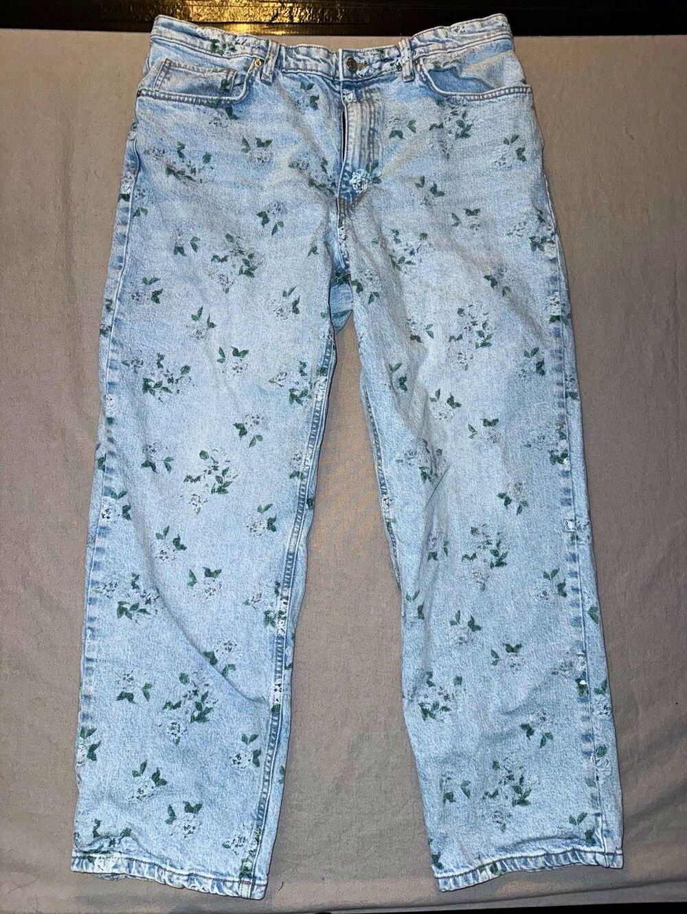 Wild Fable Women’s 90s relaxed fit jeans Light Wash Blue Floral Denim Size 16